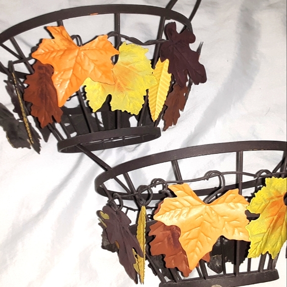 Unknown Other - Set of Two Fall Leaves Decorative Metal Baskets